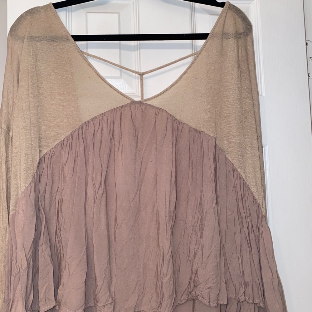 Urban outfitters flowy top!!!